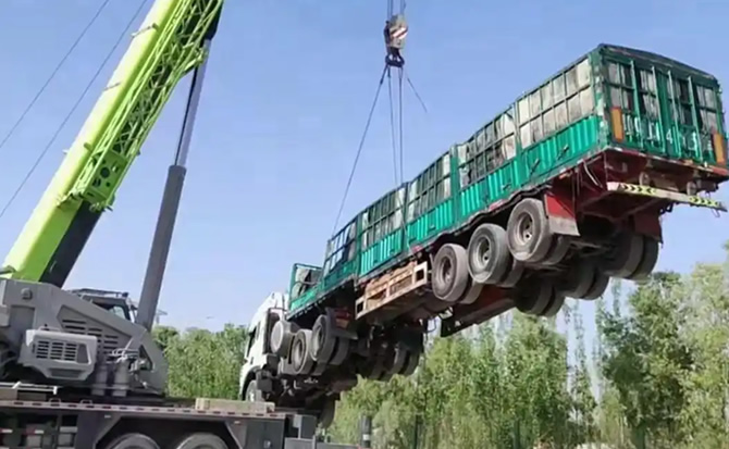 泸水道路脱困救援案例